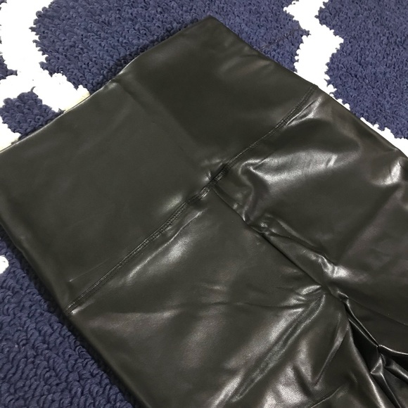 LAST L • Staple Liquid Pleather Leggings - Picture 6 of 7